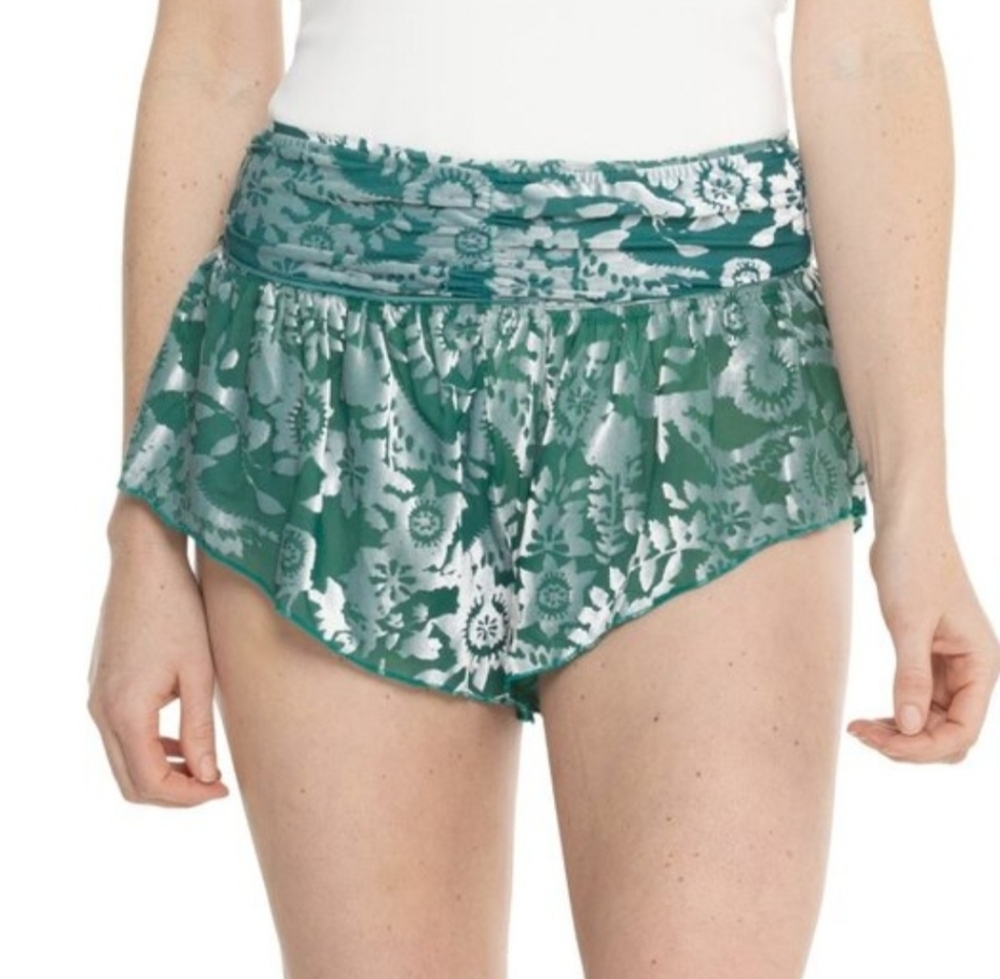 FREE PEOPLE🍸Snow Angel Micro Short SIZE S